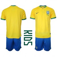 Dječji Nogometni Dres Brazil Domaci SP 2022 Kratak Rukav (+ Kratke hlače)